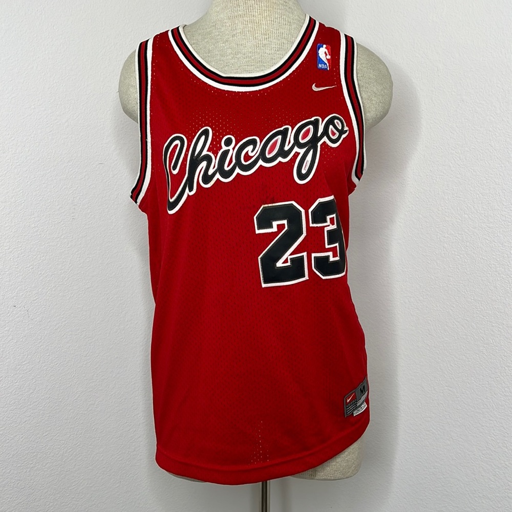 🔹 Nike Chicago Bulls Jordan 23 1984 Jersey